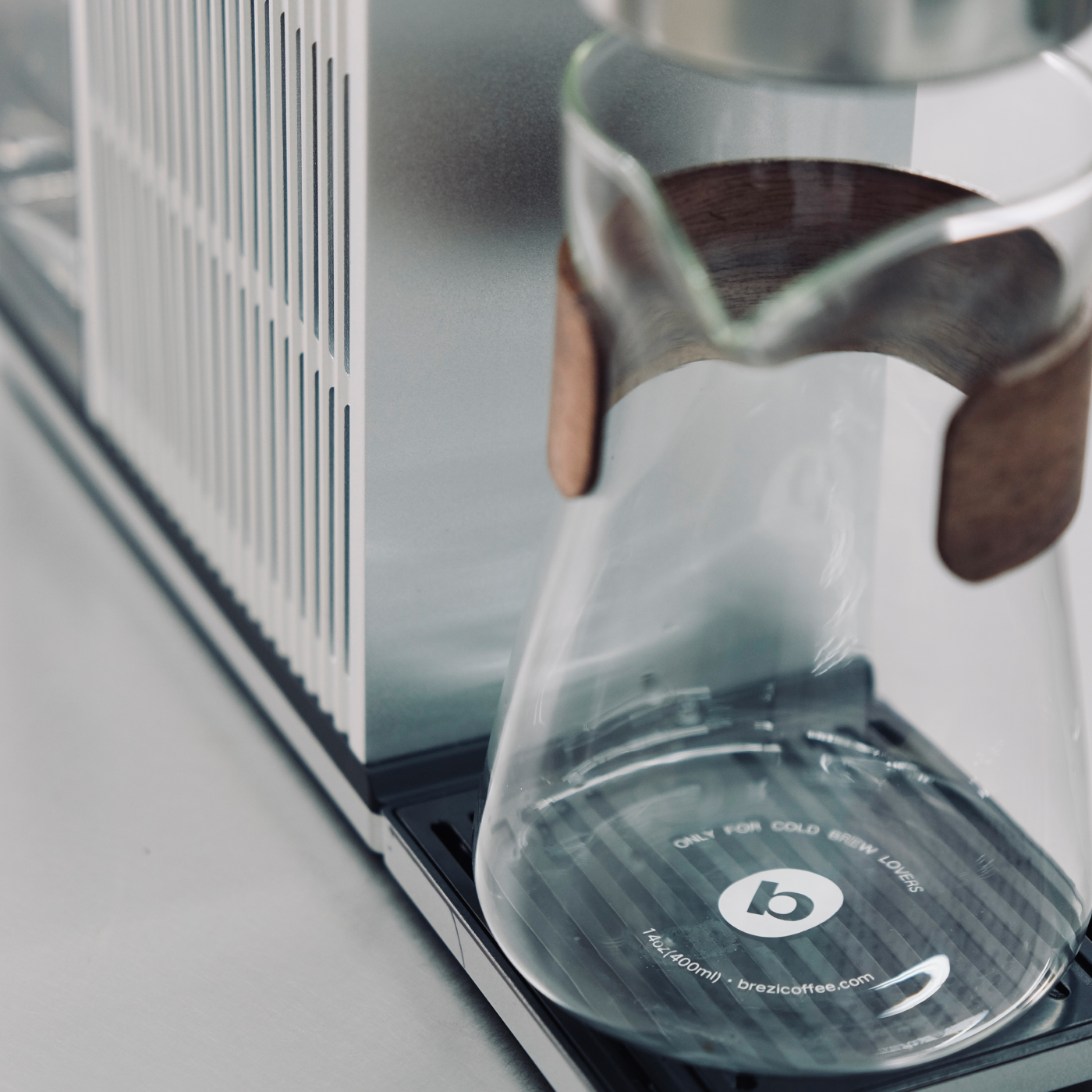 Brezi Tapered Glass Carafe 400 ml