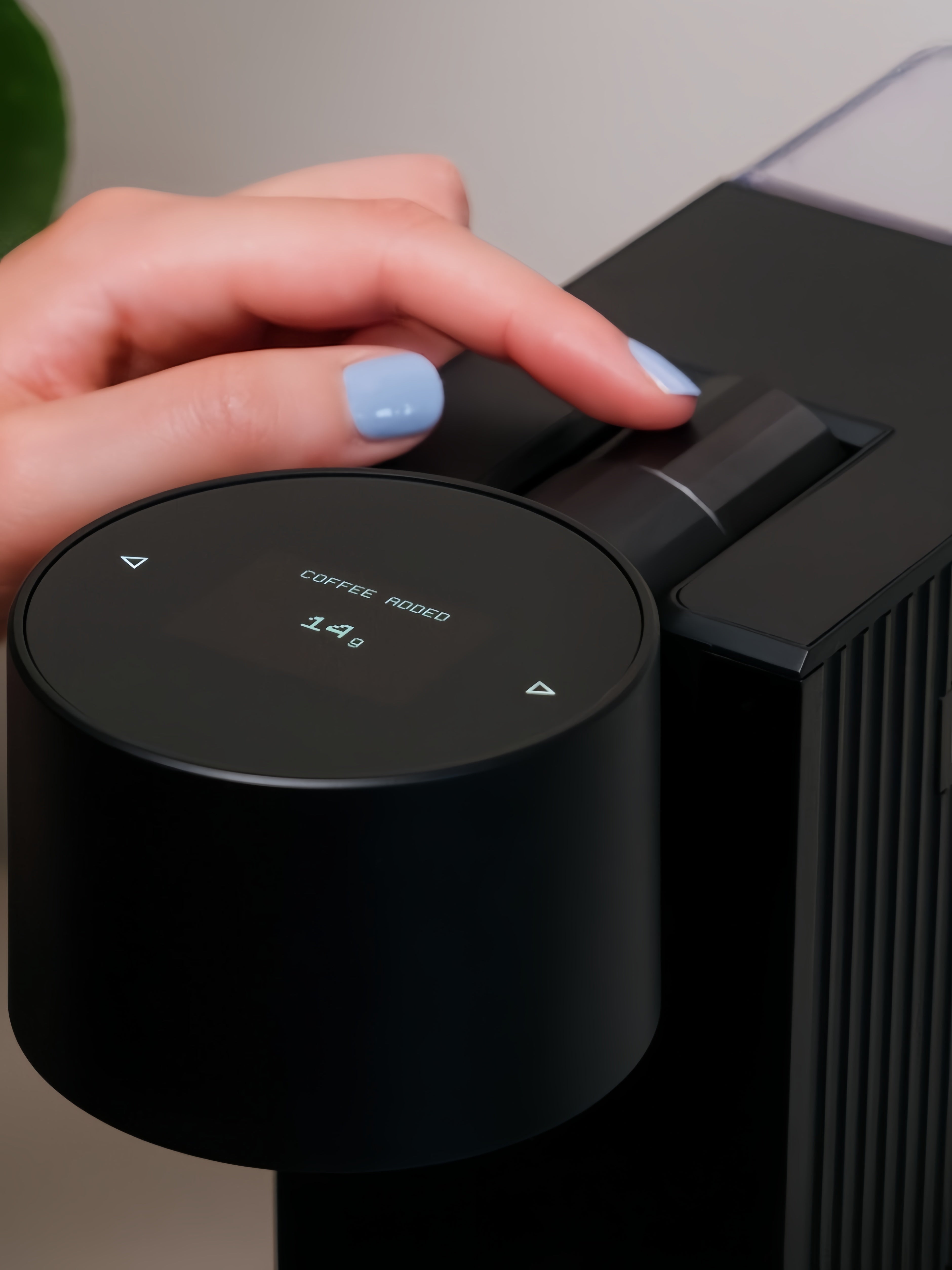 Brezi | The world's first automated cold coffee machine for home